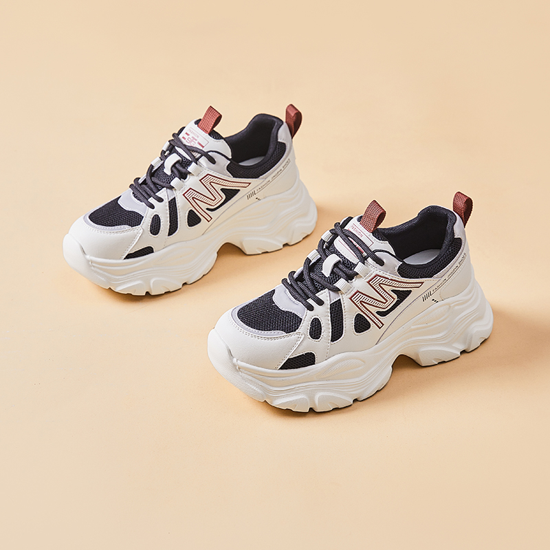 真皮港风显瘦增高老爹鞋女2025