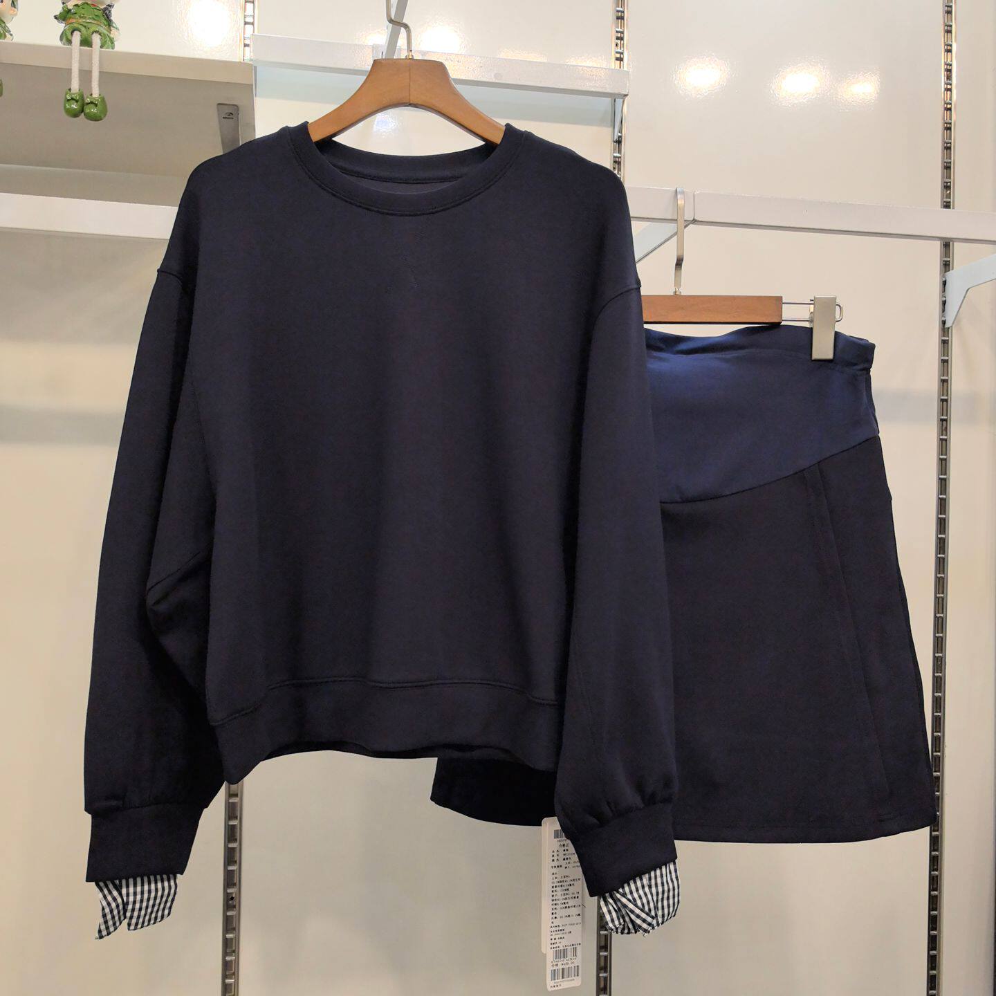 孕之彩春款孕妇卫衣裙裤套装时尚休闲孕妇装短裙