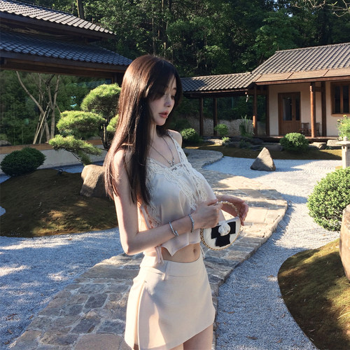 熊熊屋【仲夏少女】纯欲精致缎面蕾丝花边系带慵懒感吊带上衣