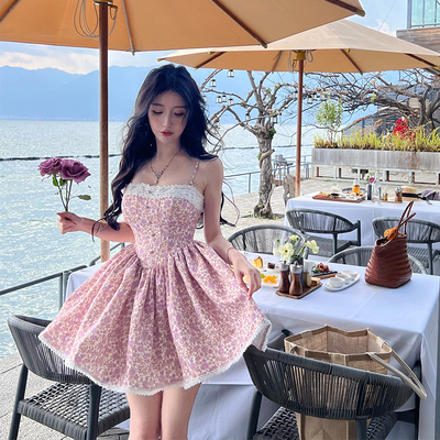 bear熊熊屋【花季少女】明媚甜美西装碎花蕾丝花边吊带蓬蓬连衣裙