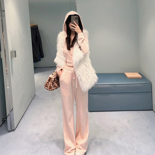 天鹅绒浅粉套装 熊熊屋 松弛慵懒连帽卫衣阔腿裤 私服 日常美女