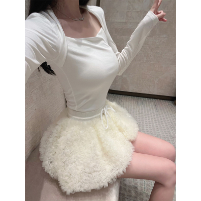 熊熊【花的嫁纱】甜美 黑色/奶白色盘花绣花瓣半裙 裙裤 秋冬打底