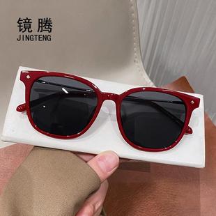 太陽眼鏡女款 高級感拽姐防紫外 時(shí)尚 黑框紅腿墨鏡紅色墨鏡2025新款
