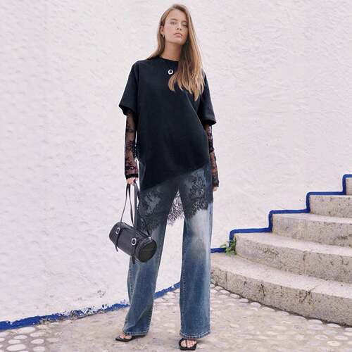 Women's Solid Color Round Neck Lace Patchwork T-Shirt Short