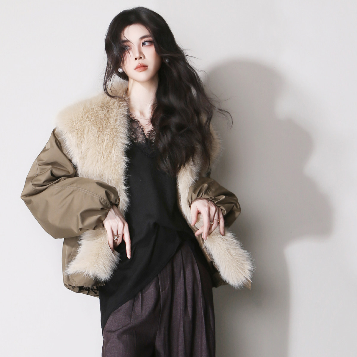 E46细腻柔软蓬松毛毛大翻领宽松休闲欧美风短款牛角扣棉衣外套,女装/女士精品,棉衣/棉服,淘宝优惠券,粉丝福利购,淘宝优惠卷