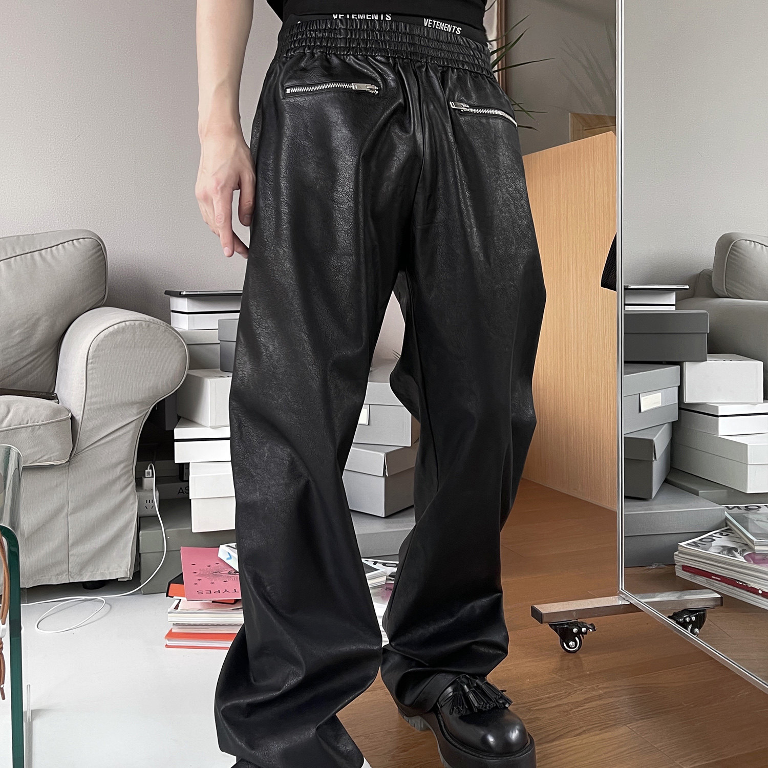 MITOPUB BABESOCHILL ZIP 블랙 미니멀 드레이프 코팅 남성용 및 여성용 스트레이트 가죽 팬츠