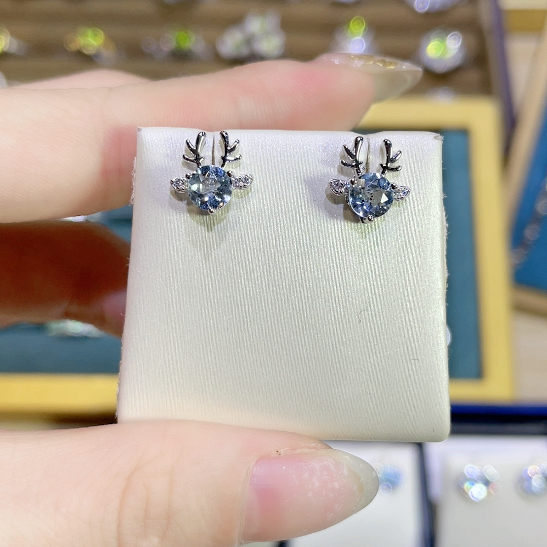 小鹿造型海蓝宝耳钉,珠宝/钻石/翡翠,耳饰,淘宝优惠券,粉丝福利购,淘宝优惠卷