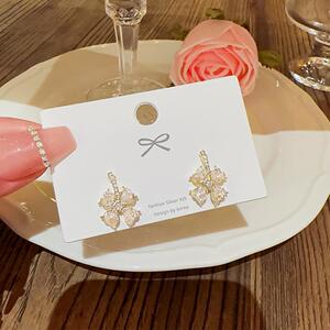 日韩轻奢幸运草耳钉女小众设计饰品新款甜美耳环气质高级感耳饰品
