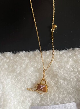 奶酪cheese 金色小锁项链 韩韩的紫色蝴蝶结字母印花锁骨链设计感