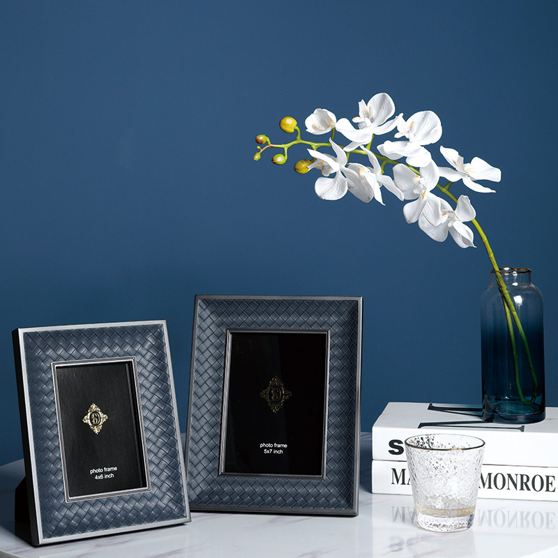 轻奢创意编制皮革相框相片客厅卧室书房6寸7寸洗照片框摆件摆台在类目 家居饰品, 相框/画框中 - 来自Buy2taobao.com提供专业的淘宝代购服务