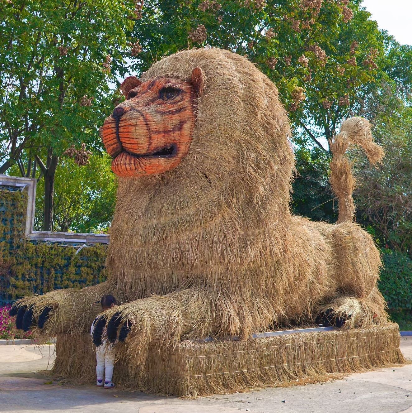 稻草人工艺品草编动物草雕农耕文化摆件网红景观定制大型稻草景观