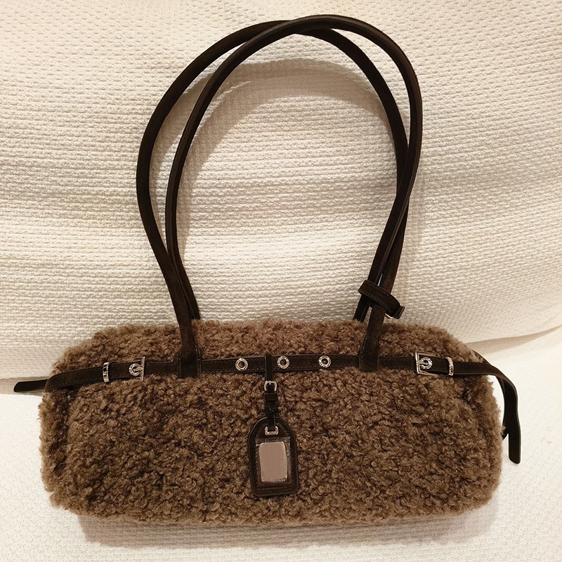 2026春季新款毛绒手提包皮带装饰金属扣单肩包时尚百搭羊羔绒女包,箱包皮具/热销女包/男包,通用款女包,淘宝优惠券,粉丝福利购,淘宝优惠卷
