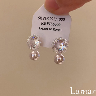 S925纯银闪钻珍珠雪花耳钉女轻奢高级感精致秋冬耳环2025新款爆款