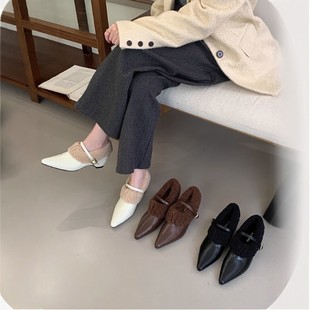 潮牌软底加绒冬款复古英伦风休闲小皮鞋女2025玛丽珍尖头通勤单鞋