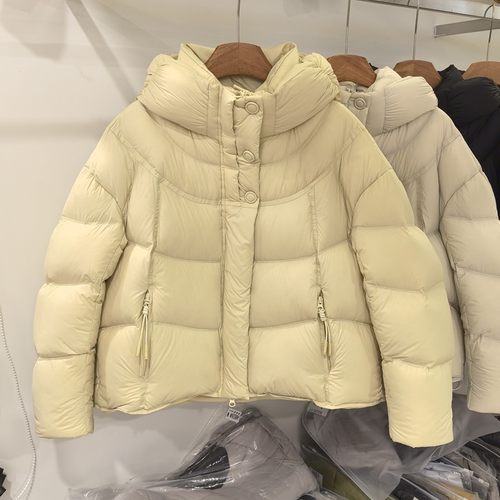 时尚羽绒服女小个子泡芙加厚连帽