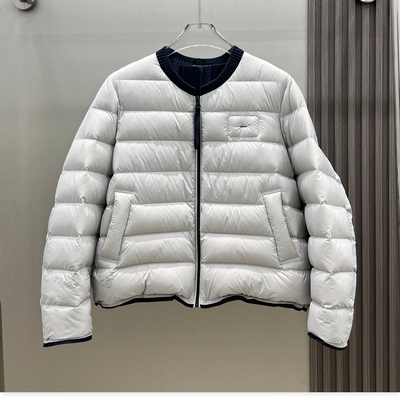 撞色拼接圆领羽绒服女短款小个子