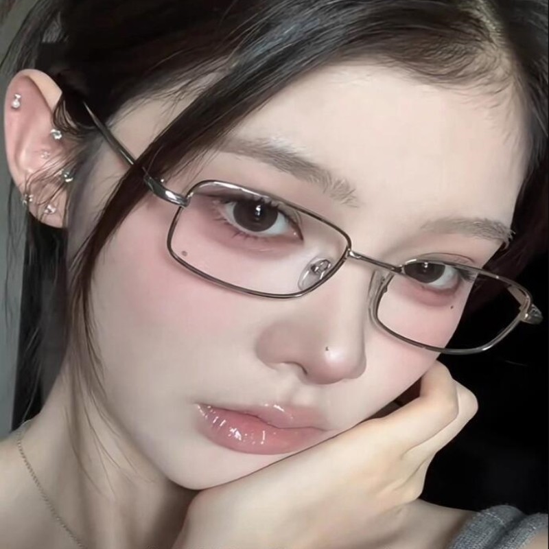 日系金丝小方框眼镜女高级感素颜时髦高智银框纯欲防蓝光眼睛架