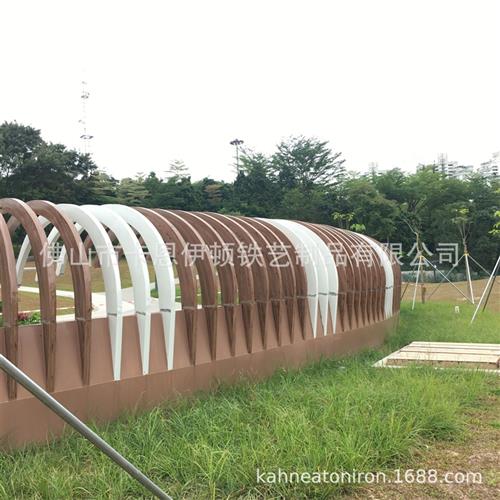 户外异形曲面木纹长廊铁艺不锈钢凉亭铝合金廊架格栅厂家加工安装