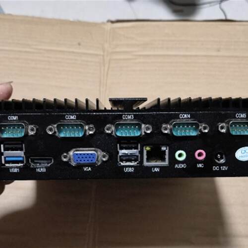 占美J1900无风扇主机存储柜主机 6COM串口 研域工控机 嵌入式工控