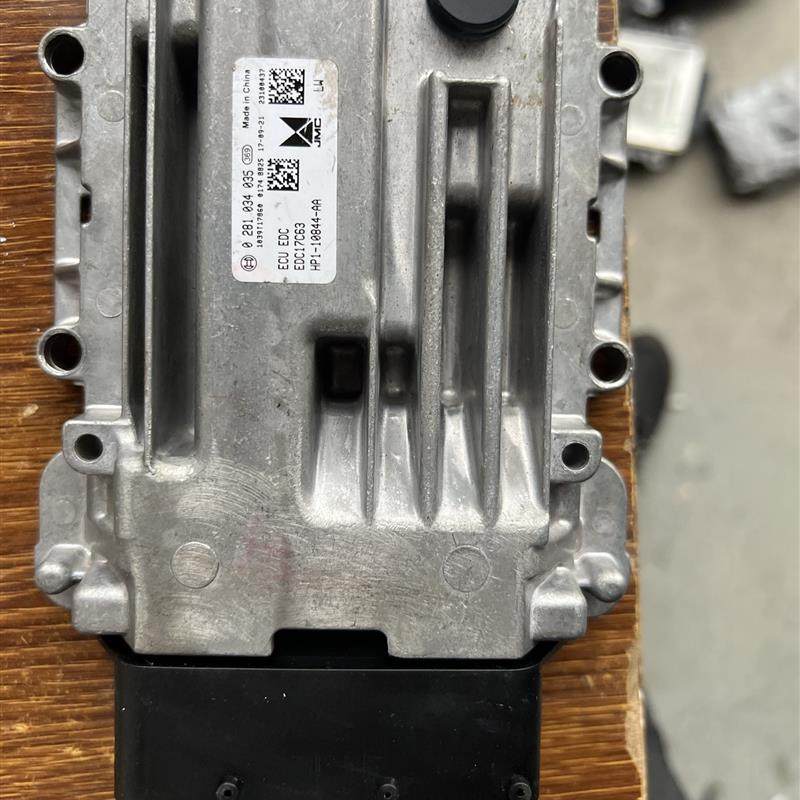 适用江铃凯运宝典顺达域虎驭胜骐铃发动机电脑板EDC17C55行车电脑