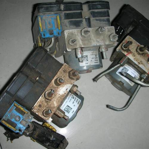 自由人 神行者2 极光 发现3 4 揽胜 ABS泵电脑6G9N-2C405-0