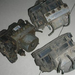 大众速腾朗逸斯柯达明锐ABS泵总成泵体1K0907379AF 1KD614117A