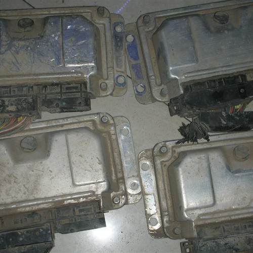 适用于君威2.0发动机电脑板 行车电脑DELPHI 05486301