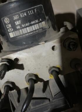 大众老款老帕萨特领驭B5桑塔纳捷达ABS泵总成3BD614111D/ E/ C/ F