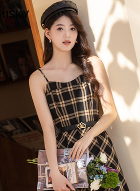 优美世界旗下芬岸女装复式格子吊带连衣裙XK3D1003