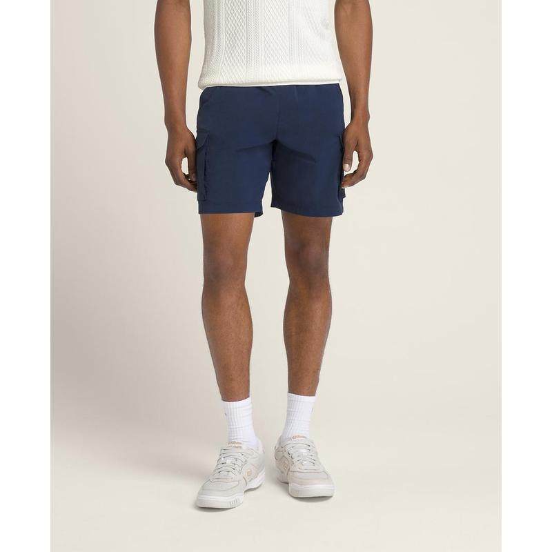 代购Wilson男士运动短裤快干透气带侧袋后置隐秘口袋深蓝色