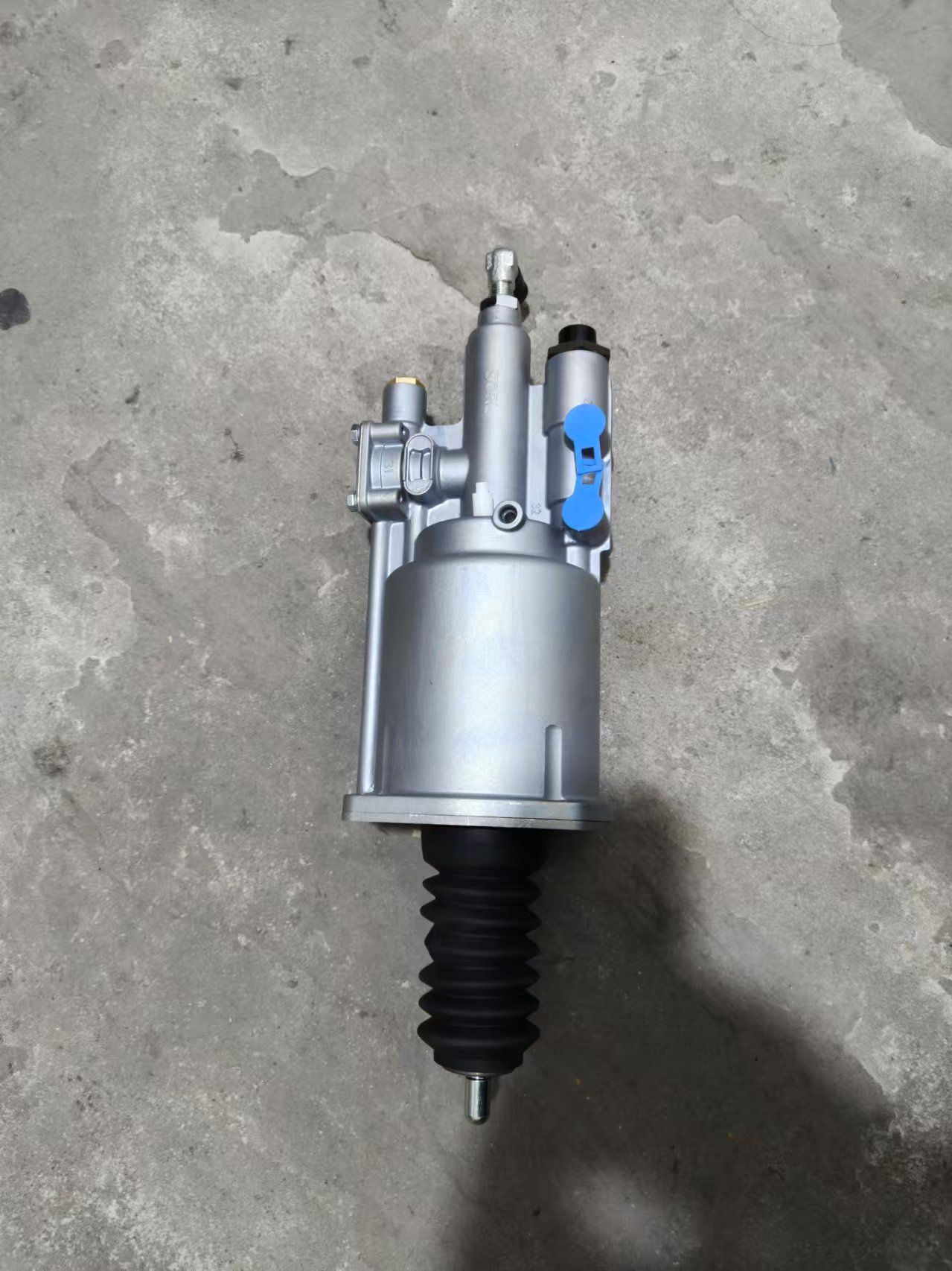 格尔发K7离合器助力器分泵新款一体式代替老款1607300Y80D5图片