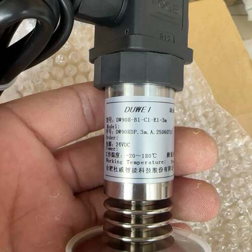 可维修杜威液位变送器DW908-B1-C1-D1-E1-3m未议价