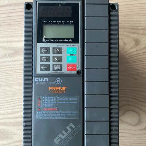 可维修变频器 5G11S-4CX。380V。 正常使议价