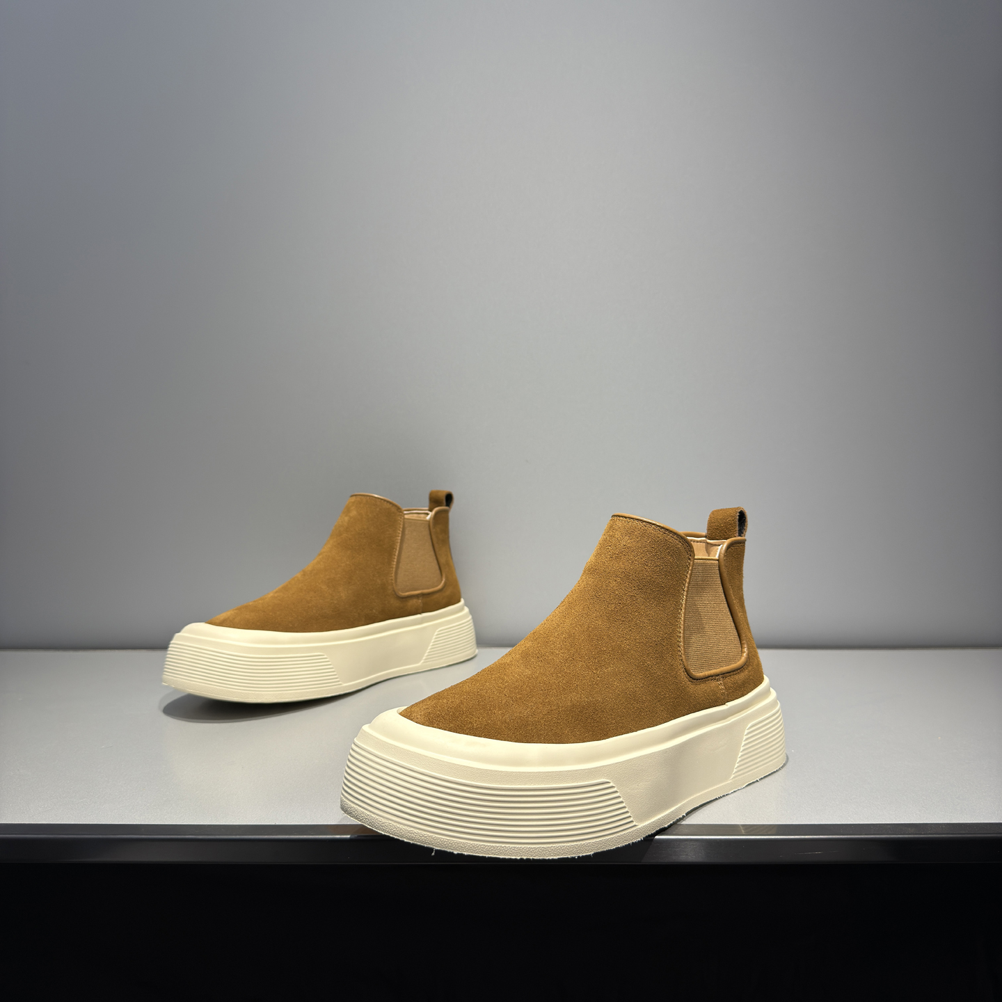 P6880轻奢风真皮增高一脚蹬短靴