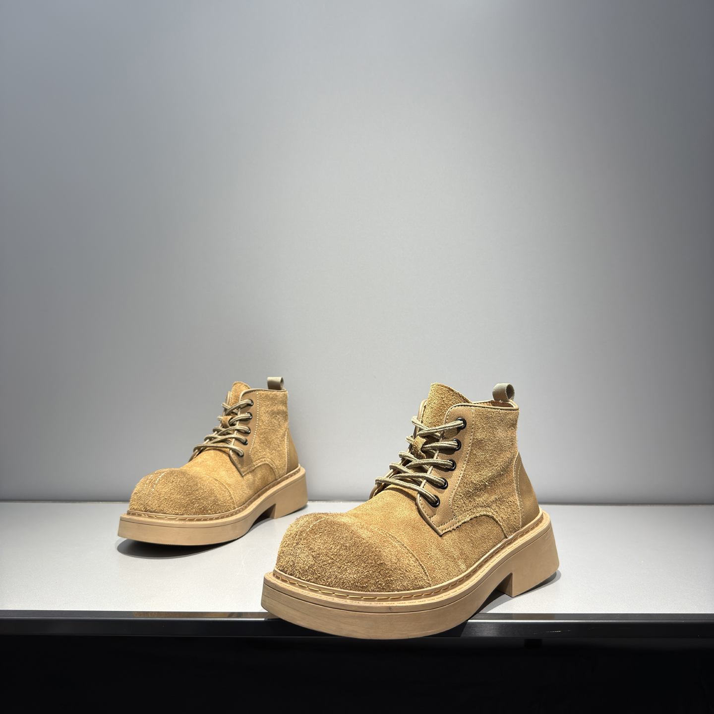 2025增高英伦马丁靴磨砂牛皮大头短靴复古机车靴大黄靴高帮男靴子