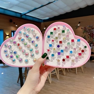 塑料卡通玩具爱心儿童戒指女童女孩宝宝公主钻石发光可爱水晶宝石