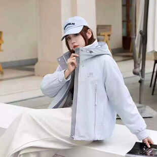 休闲时尚宽松风衣女外套2026春季新款今年流行爆款巨好看短款外套