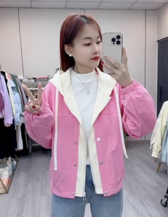 宽松显瘦夹克小个子休闲上衣 韩版 连帽冲锋衣外套女2026春秋装 新款
