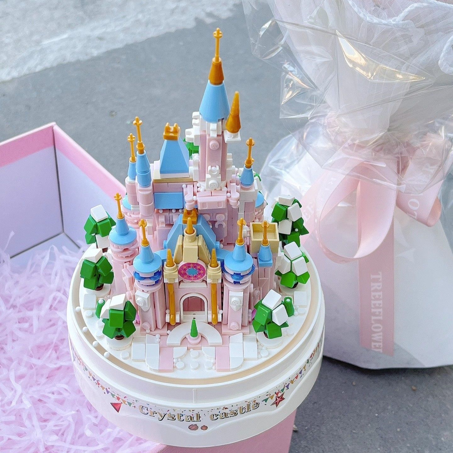 适用于乐高积木水晶球雪花飘雪城堡旋转八音盒益智拼插生日礼物玩