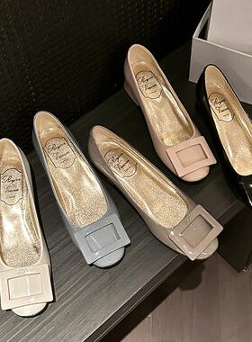 royeer viuoar方扣单鞋女一脚蹬2026新款挚爱经典3cm中跟单鞋女圆