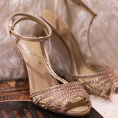 女外穿时尚 琮瑗同款 中古风高跟水钻鱼嘴凉鞋 名媛不累脚香槟色露趾