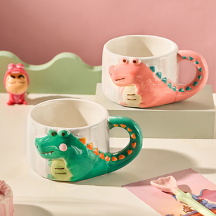 小鳄鱼儿童马克杯可爱喝水杯子家用陶瓷杯2026新款 女生早餐牛奶杯
