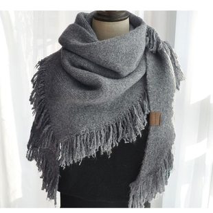 灰色羊绒披肩外搭女2025年新款三角围巾旗袍披肩秋冬季保暖高级感