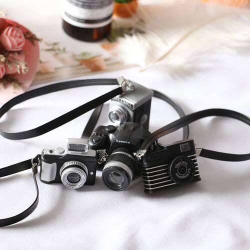 1Pc Dollhouse Miniature Digital SLR Camera Dolls House Decor