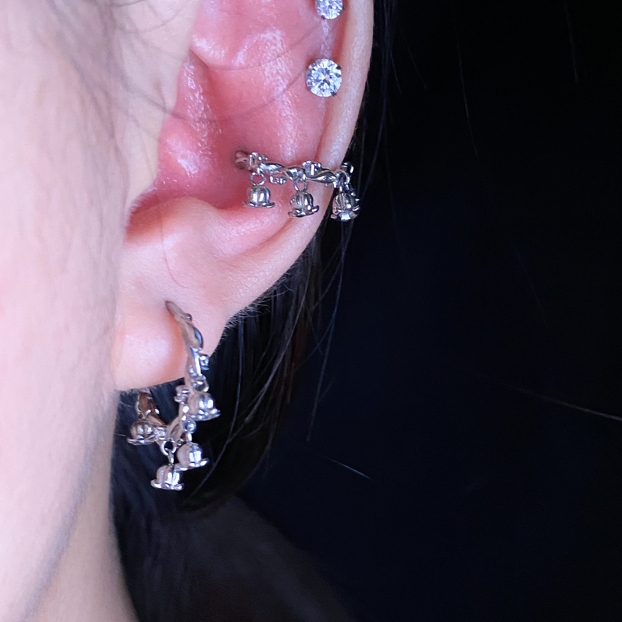 钛合金铃兰耳圈精致防过敏单只装