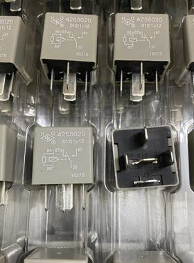 沪工 HG4255020 012(1)-1Z 原装汽车继电器12V 5脚 13500119 现货