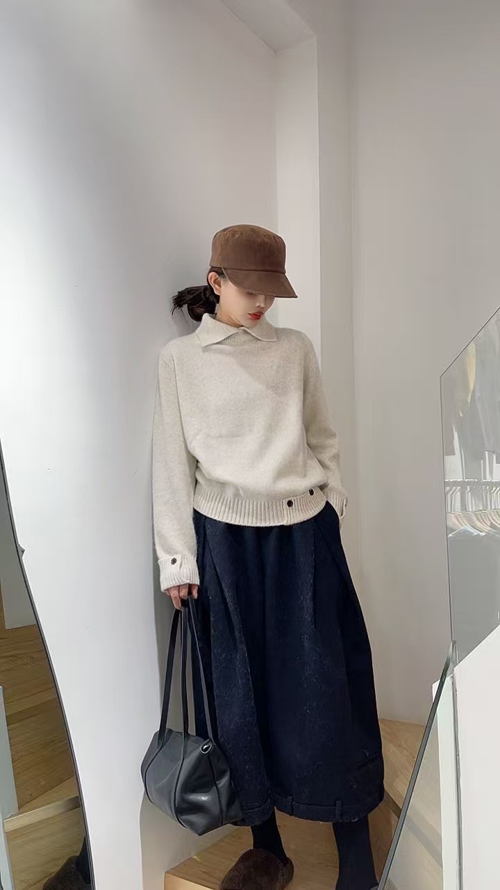 欧韩时尚蜜熊绒翻领长袖针织衫