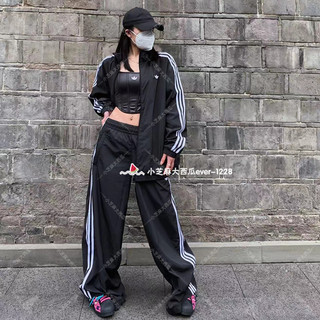 adidas三叶草专柜正品经典女子休闲运动宽松条纹舒适外套IP7142