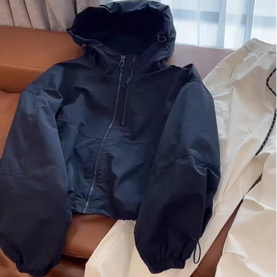 短款美式连帽冲锋衣外套女春秋装新款2025宽松小个子休闲夹克上衣