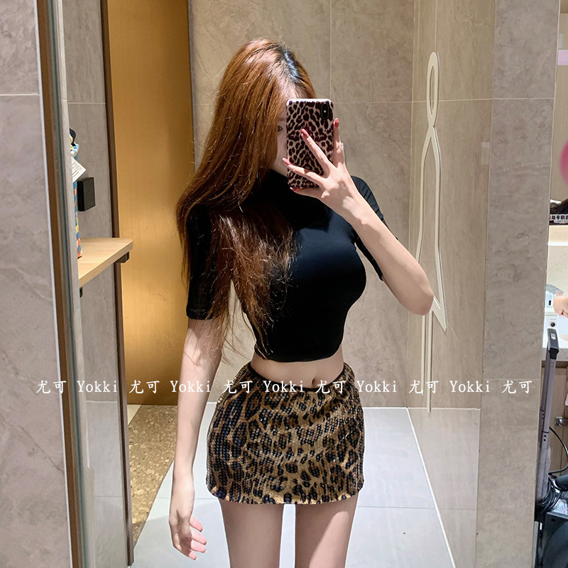 NOV晚妤【性感野猫】纯欲性感显瘦中袖打底衫豹纹包臀裙短裙套装